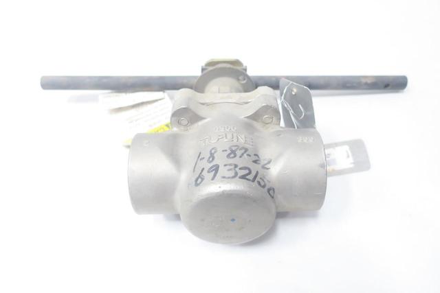 XOMOX 0366FT MANUAL STAINLESS PLUG VALVE 2IN NPT 300