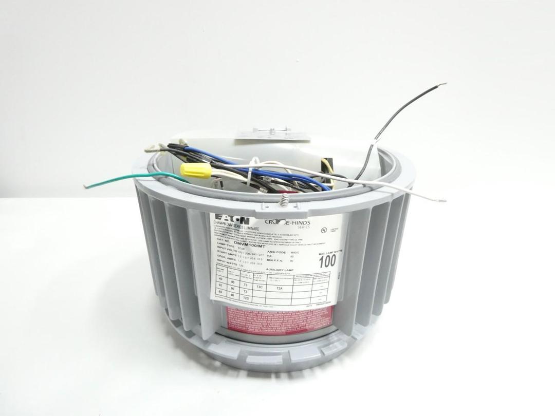 CROUSE HINDS CHAMP DMVM100/MT LIGHT FIXTURE 100W 120/208/240/277V-AC