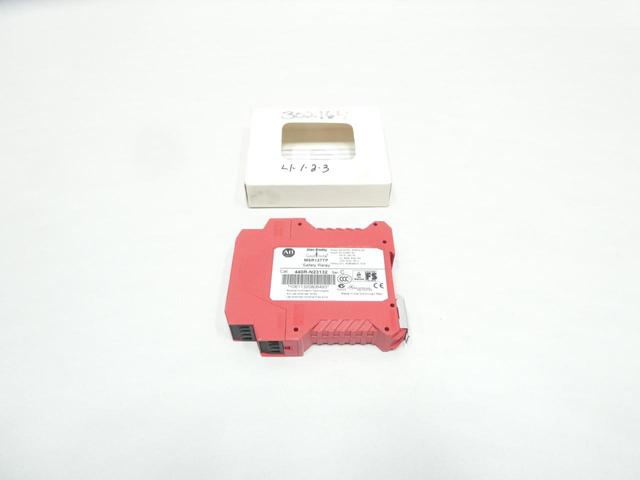 ALLEN BRADLEY 440R-N23132 GUARDMASTER MSR127TP SAFETY RELAY 24V-AC/DC