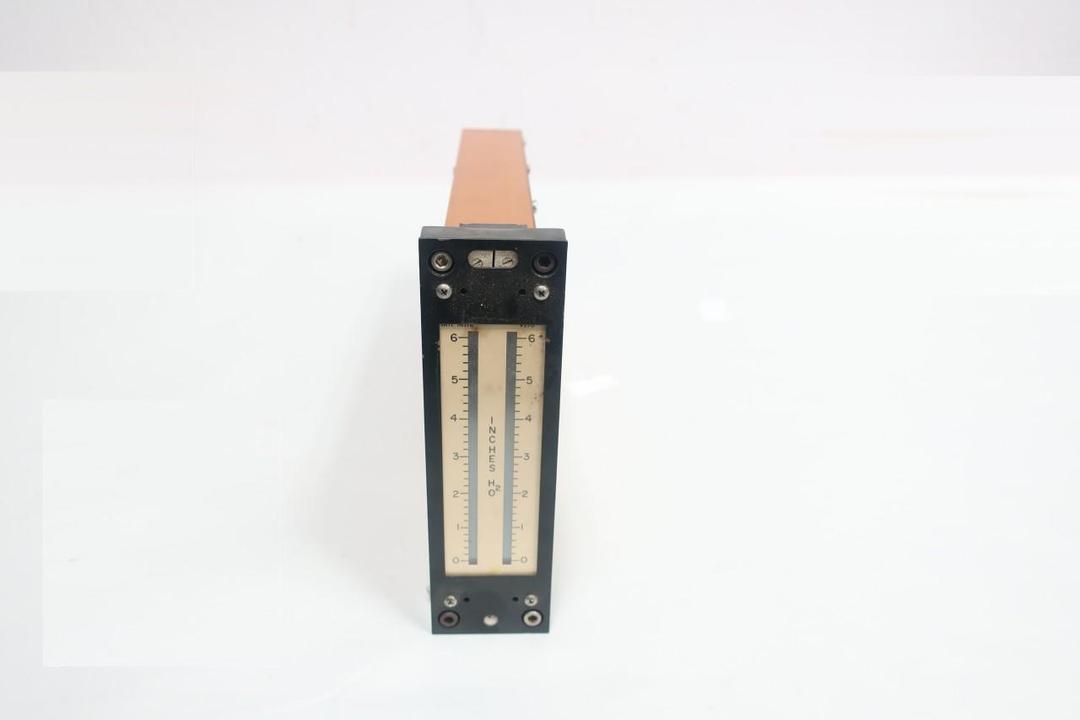 INTERNATIONAL INSTRUMENTS 9270 PANEL METER 0-6IN H2O