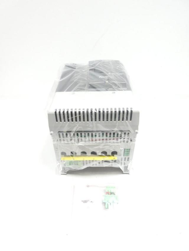 ALLEN BRADLEY 20P41AB020RA0NNN POWERFLEX DC DRIVE 230V-AC 20A AMP 240V-DC 5HP