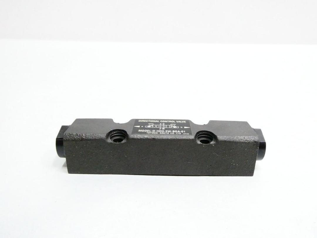 TOYOOKI KOGYO D-HD3-3W-BGA-01 HYDRAULIC DIRECTIONAL CONTROL VALVE
