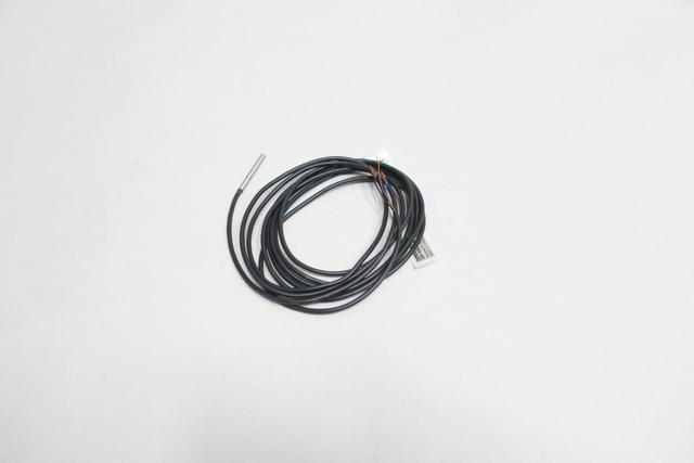 OMRON E2E-C03SR8-WC-C1 PROXIMITY SENSOR 10-30V-DC