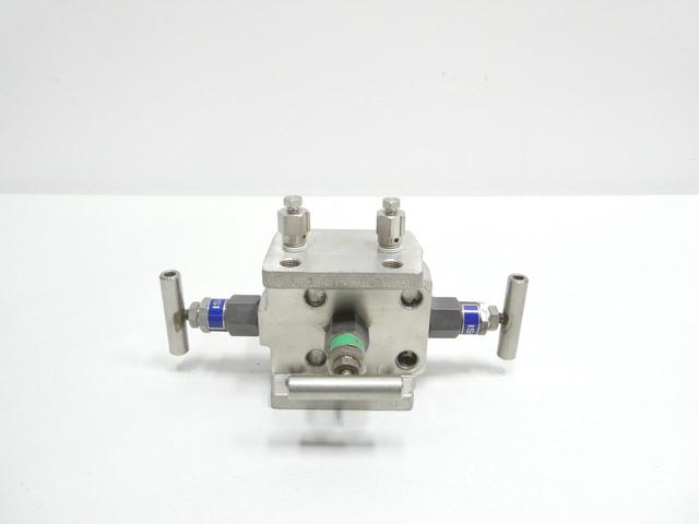 ROSEMOUNT C305151122-0000 STAINLESS INSTRUMENT MANIFOLD 6092PSI