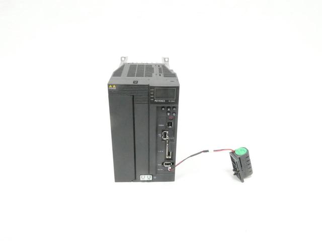 KEYENCE SV-300L2 SERVO DRIVE 200-230V-AC 0-230V-AC 3PH 3KW