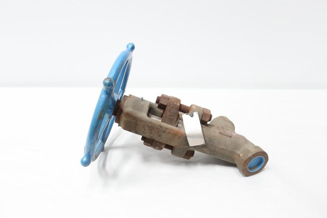 VELAN A MANUAL STEEL SOCKET WELD GLOBE VALVE 1-1/2IN 1690