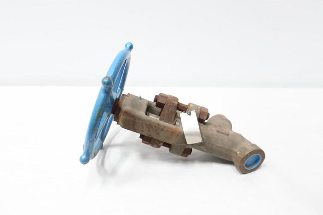 VELAN A MANUAL STEEL SOCKET WELD GLOBE VALVE 1-1/2IN 1690
