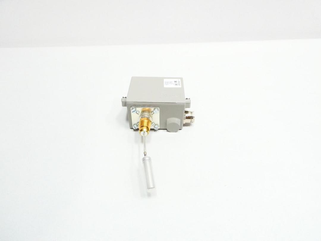 DANFOSS KPS79 060L3103 TEMPERATURE SWITCH