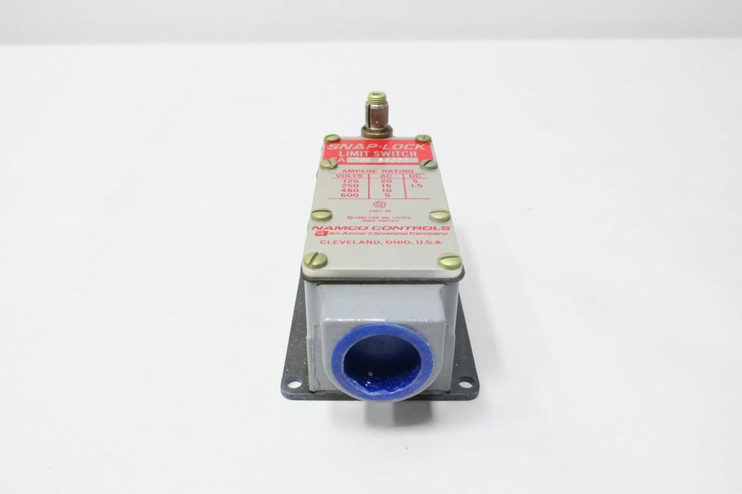 NAMCO EA700-50000 SNAP-LOCK LIMIT SWITCH 125/250/480/600V-AC