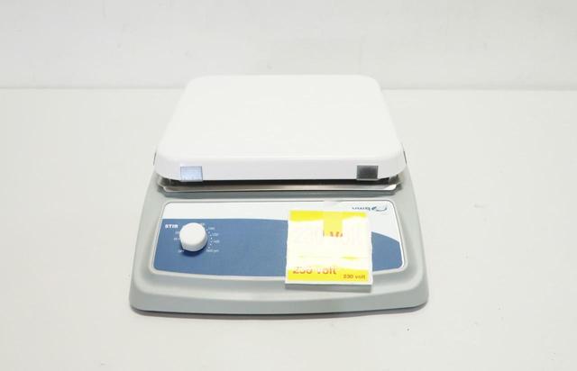 VWR 97042-668 CERAMIC MAGNETIC STIRRER 10IN X 10IN 0-1600RPM 230V-AC