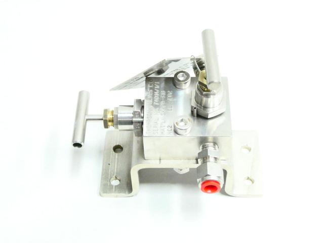 THOMPSON VALVES F20B0B5TDTD01/1A STAINLESS STEEL VALVE 4000PSI
