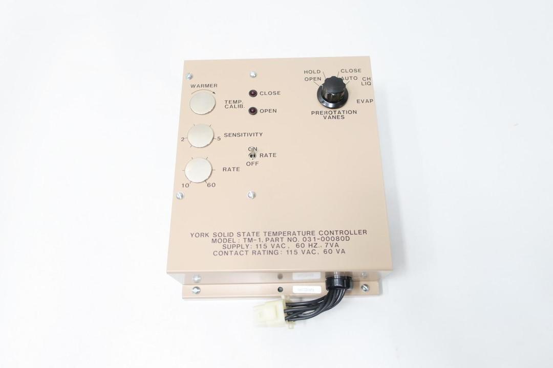 YORK TM-1 031-00080D SOLID STATE TEMPERATURE CONTROLLER 115V-AC