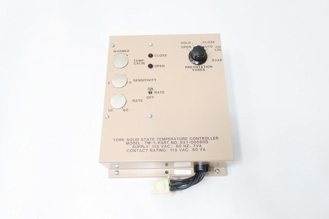 YORK TM-1 031-00080D SOLID STATE TEMPERATURE CONTROLLER 115V-AC
