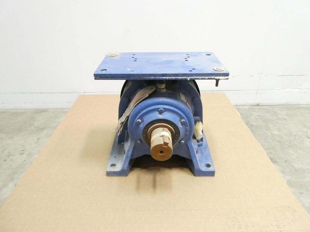 SUMITOMO SM-CYCLO 6000 CHHP-6170Y-8 INLINE SPEED REDUCER 37HP 8:1