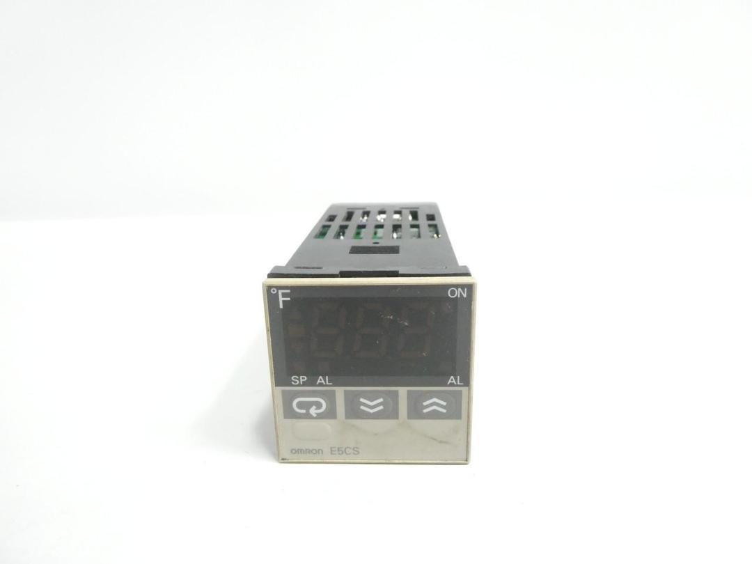 OMRON E5CJ-R2-F TEMPERATURE CONTROLLER 100-240V-AC