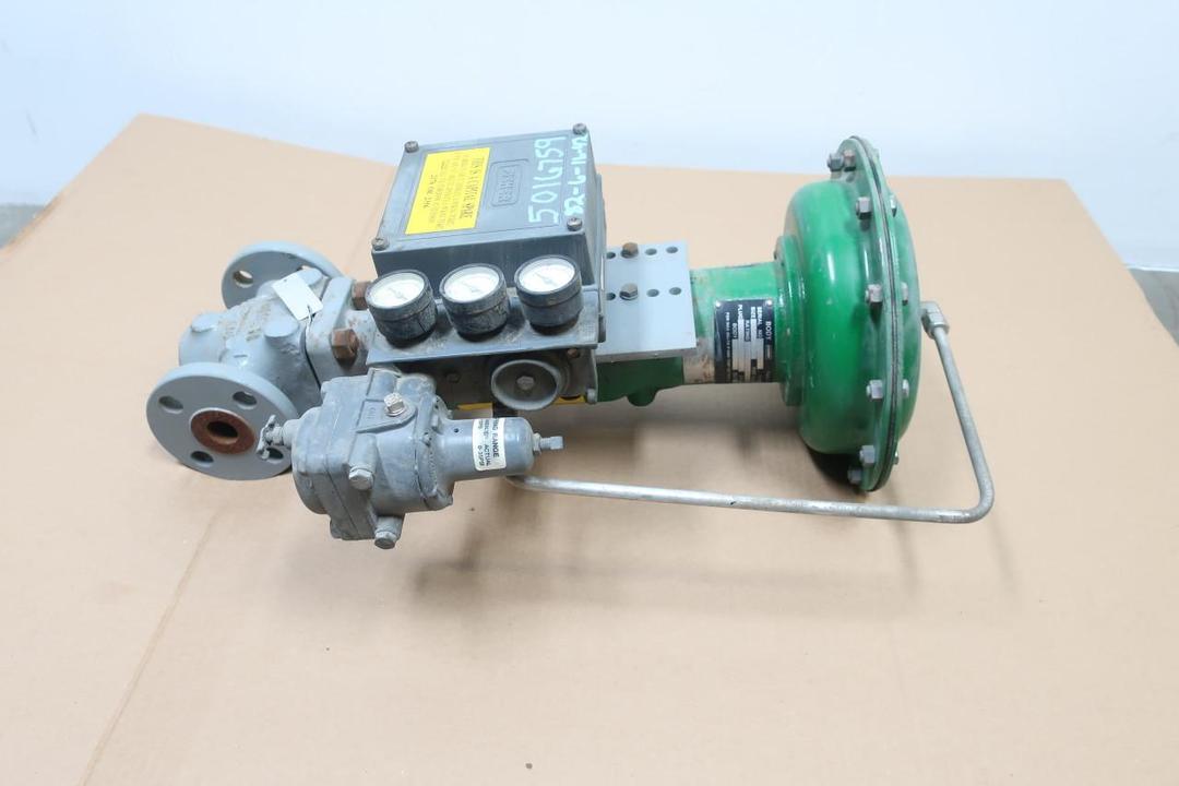 FISHER EZ 657 SIZE 30 3582G PNEUMATIC STEEL FLANGED CONTROL VALVE 1IN 300