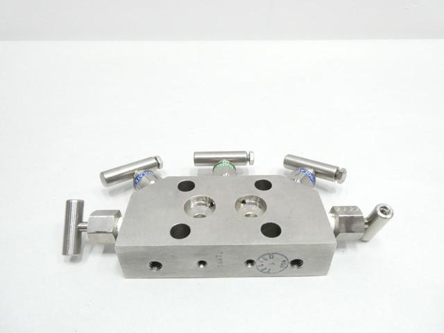 PGI MD808SCT STAINLESS INSTRUMENT MANIFOLD 6000PSI