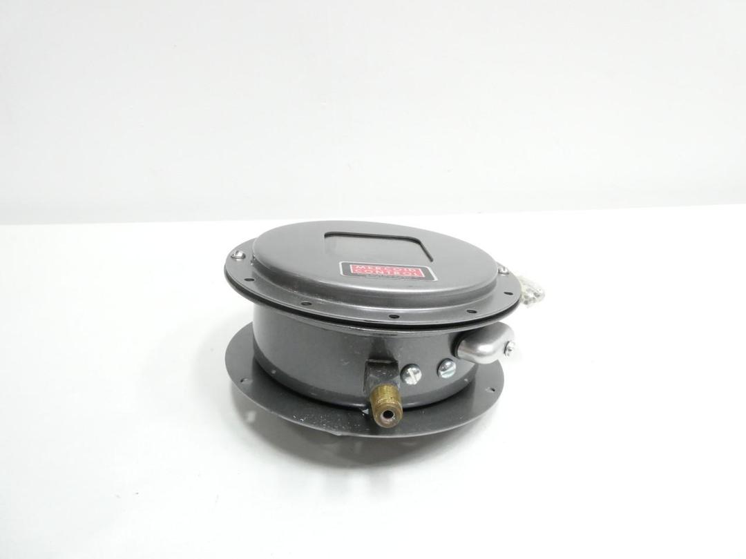 MERCOID DAW-33-2-6 PRESSURE SWITCH 5-100PSI 120/240/440V-AC