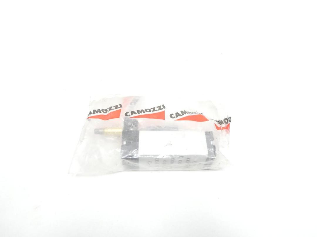 CAMOZZI 951-000-P15-23 PNEUMATIC SOLENOID VALVE 10BAR