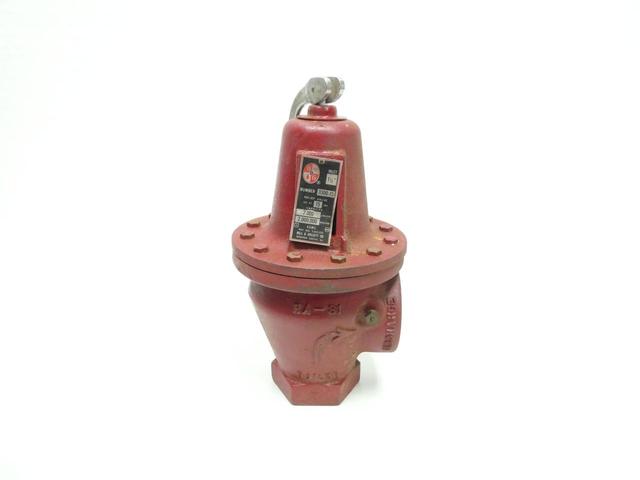 BELL & GOSSETT 3300-15 RELIEF VALVE 2000LBS/HR 15PSI 1-1/2IN NPT