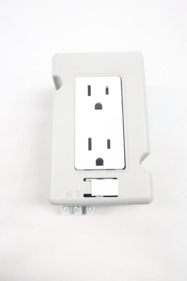 ALLEN BRADLEY 1492-REC15 DIN RAIL RECEPTACLE 15A AMP 125V-AC