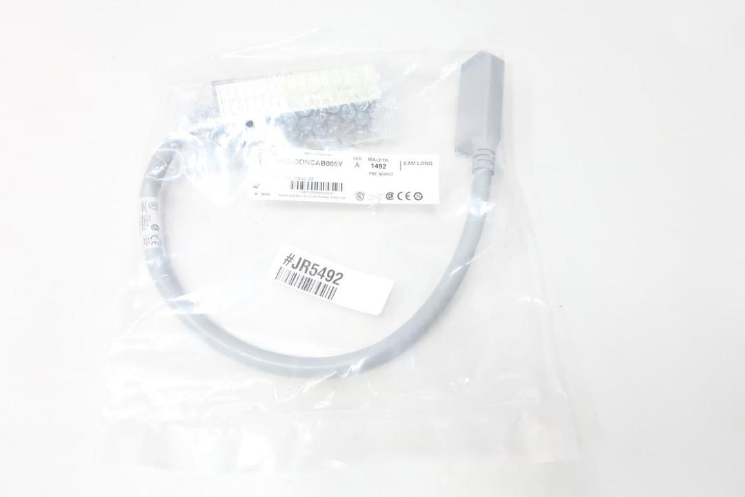 ALLEN BRADLEY 1492-CONCAB005Y CONVERSION CABLE 1/2M 150V-AC