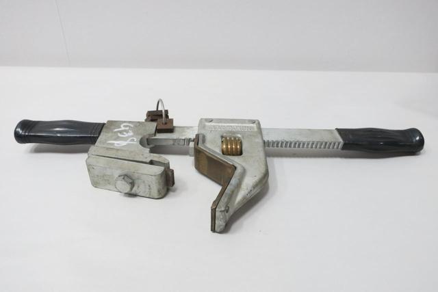 SNAP-ON TR-20 THREAD CHASER REPAIR RE-THREADING TOOL