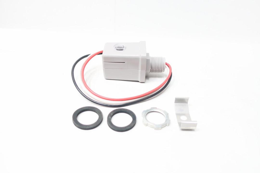 INTERMATIC K4121C STEM MOUNT THERMAL PHOTOCONTROL 120V-AC