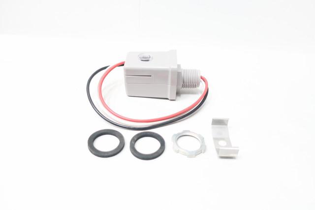 INTERMATIC K4121C STEM MOUNT THERMAL PHOTOCONTROL 120V-AC