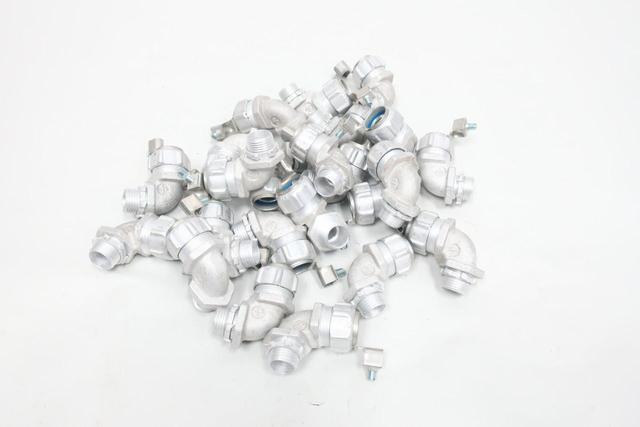 BOX OF 23 CROUSE HINDS 7TAD012310R0014 5252ALGR LIQUIDTIGHT CONNECTOR 1/2IN