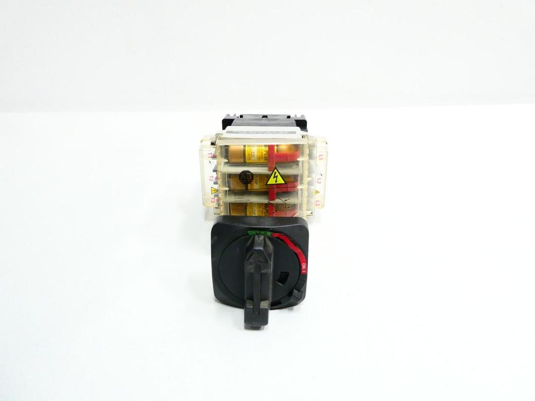 ALLEN BRADLEY 194R-NJ030P3 FUSIBLE DISCONNECT SWITCH 3P 30A AMP 600V-AC 250V-DC
