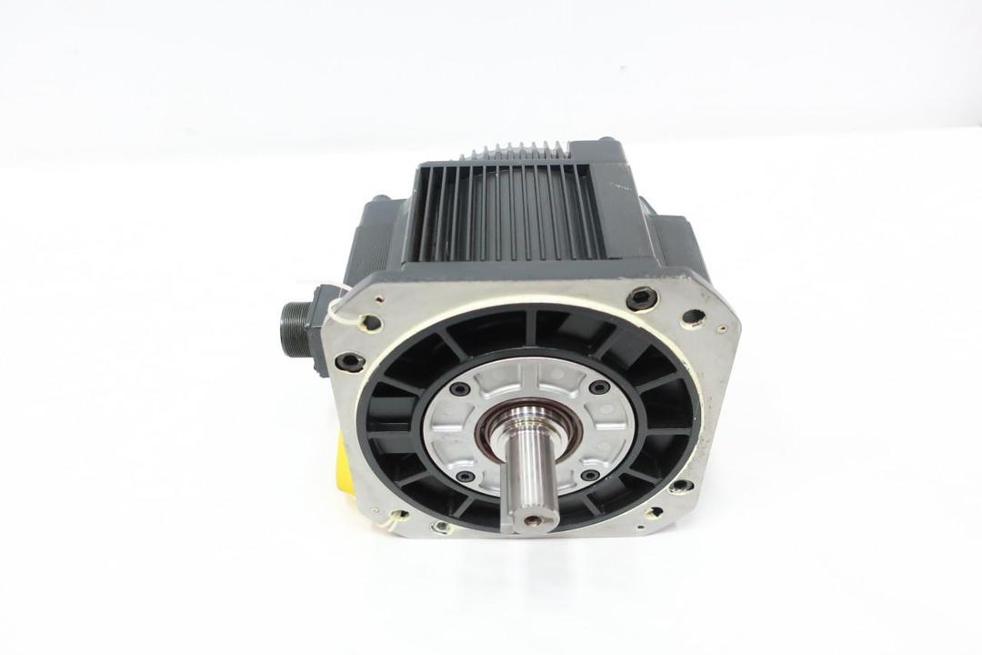 YASKAWA SGMD-40AWA-YR12 SERVO MOTOR 4000W 2000RPM 19.1NM