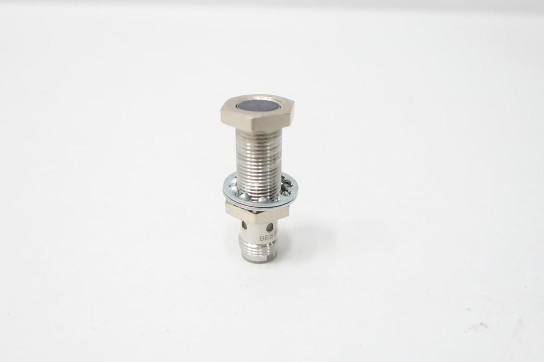 BALLUFF BES010H BES 516-375-G-E5-C-S4 INDUCTIVE SENSOR 10-30V-DC