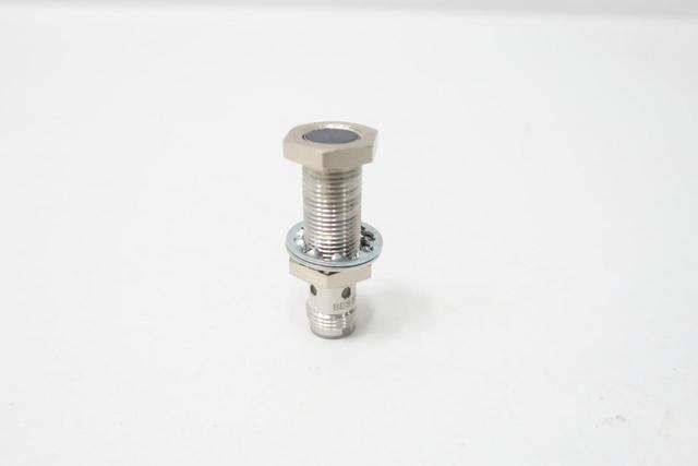 BALLUFF BES010H BES 516-375-G-E5-C-S4 INDUCTIVE SENSOR 10-30V-DC