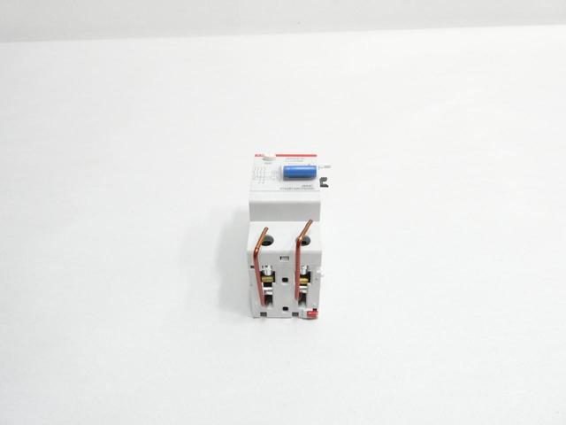 ABB J343C 2TAZ813201R2250 MINIATURE CIRCUIT BREAKER 2P 0.3A AMP