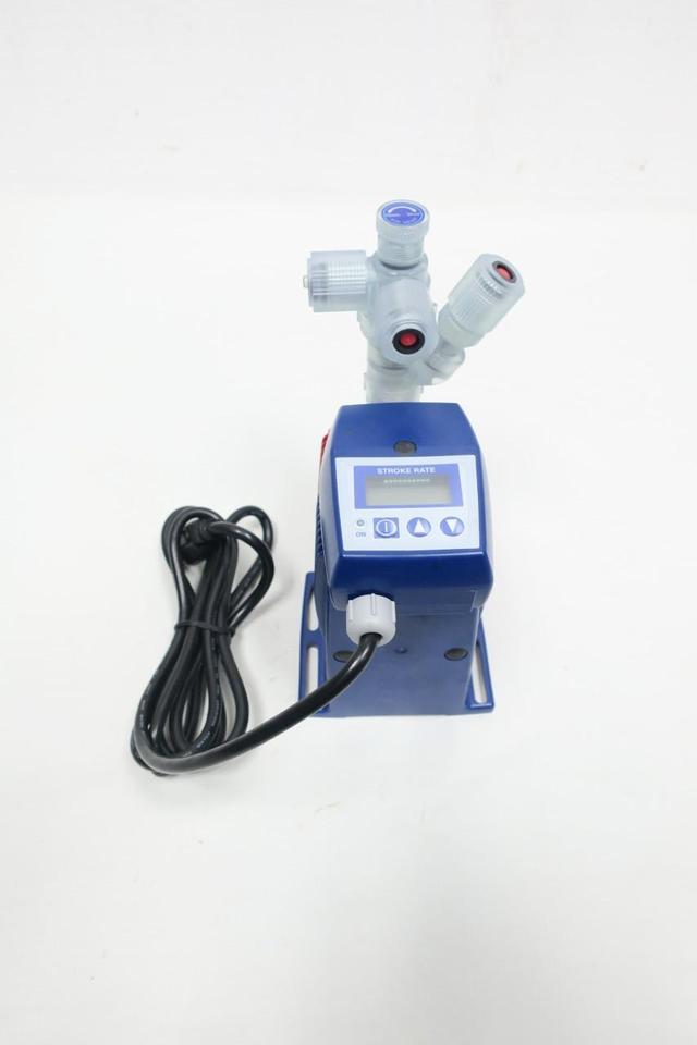 IWAKI EZC21D1-VCA METERING PUMP 2GPH 105PSI 115V-AC