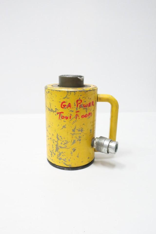 ENERPAC RCA302 HYDRAULIC CYLINDER 30TON 10000PSI
