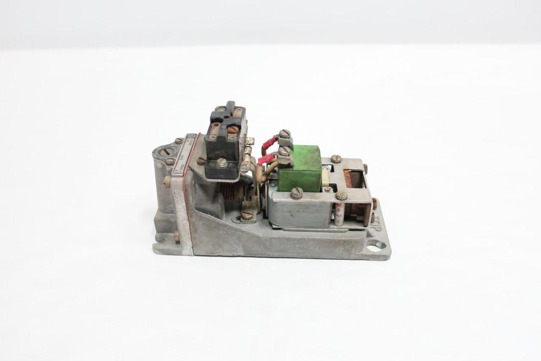 GENERAL ELECTRIC GE CR2820B 120AA2 TIME DELAY RELAY 115V-AC
