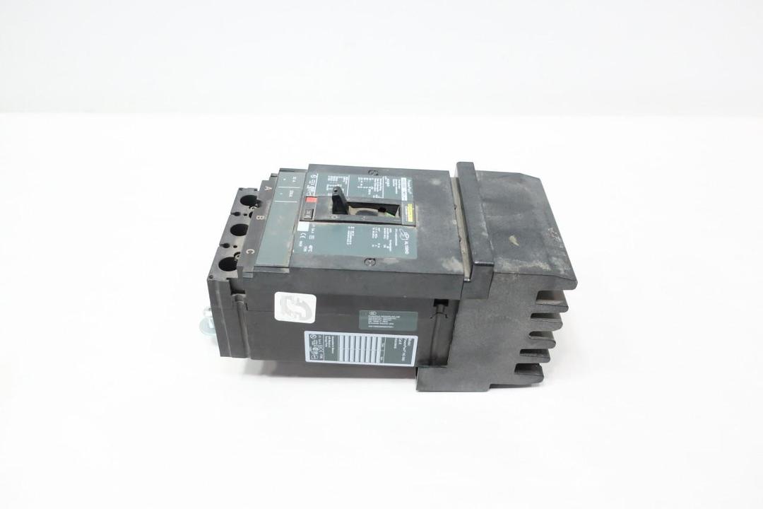 SQUARE D HGA36030 MOLDED CASE CIRCUIT BREAKER 3P 30A