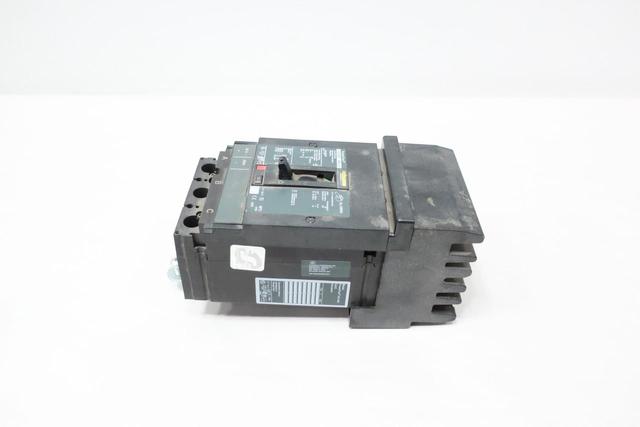 SQUARE D HGA36030 MOLDED CASE CIRCUIT BREAKER 3P 30A
