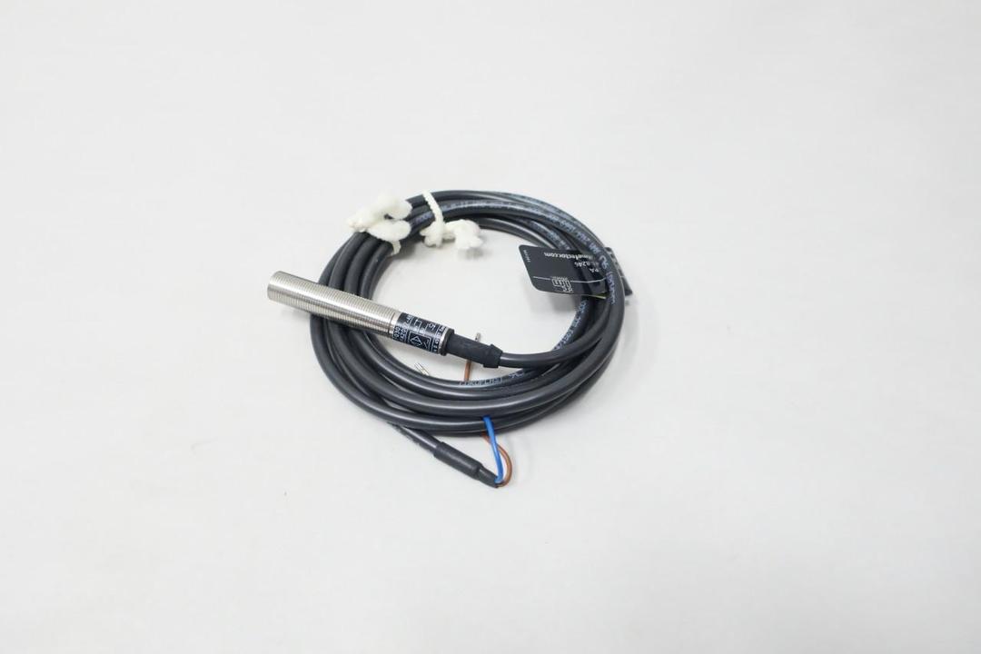 IFM EFECTOR IF030 IFA2002-ABOW PROXIMITY SWITCH 20-250V-AC