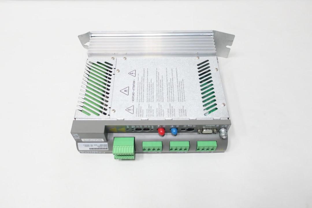 SCHNEIDER VDM01U30AP00 PACDRIVE SERVO DRIVE 380-480V-AC 0-480V-AC