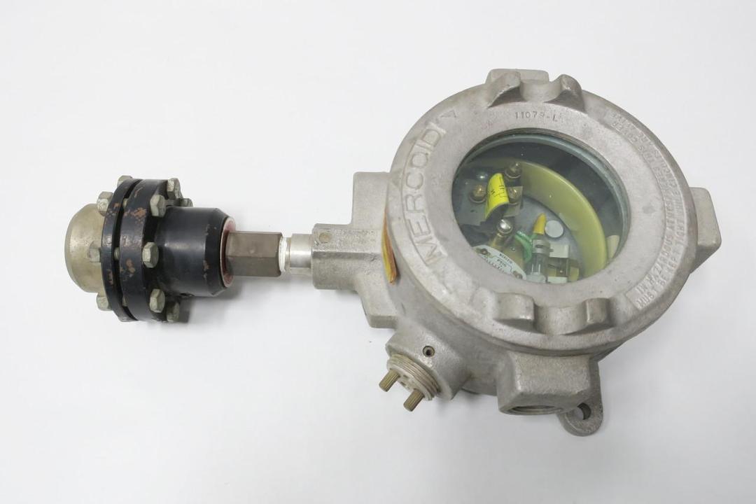 MERCOID DAH31-153B PRESSURE SWITCH 5-150PSI 115/230V-AC