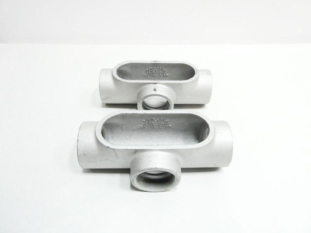 BOX OF 2 CROUSE HINDS T67 CONDUIT OUTLET BODY T 2IN