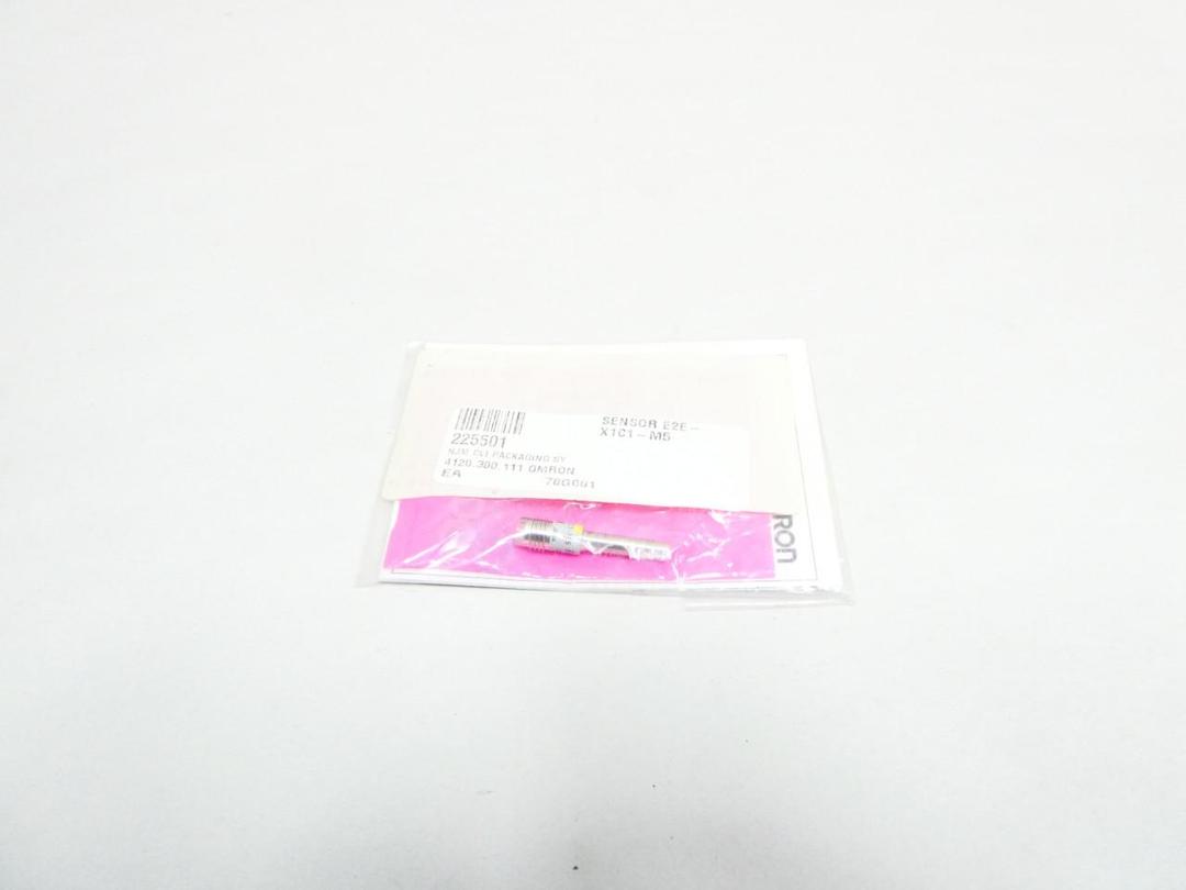 OMRON E2E-X1C1-M5 PROXIMITY SENSOR