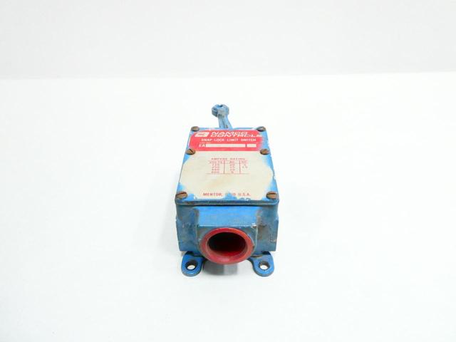 NAMCO EA170-31100 SNAP-LOCK LIMIT SWITCH 125/250/480/600V-AC 125/250V-DC