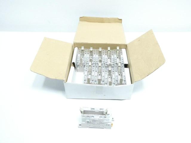 BOX OF 10 OMRON P7SA-14F-ND RELAY SOCKET 24V-DC