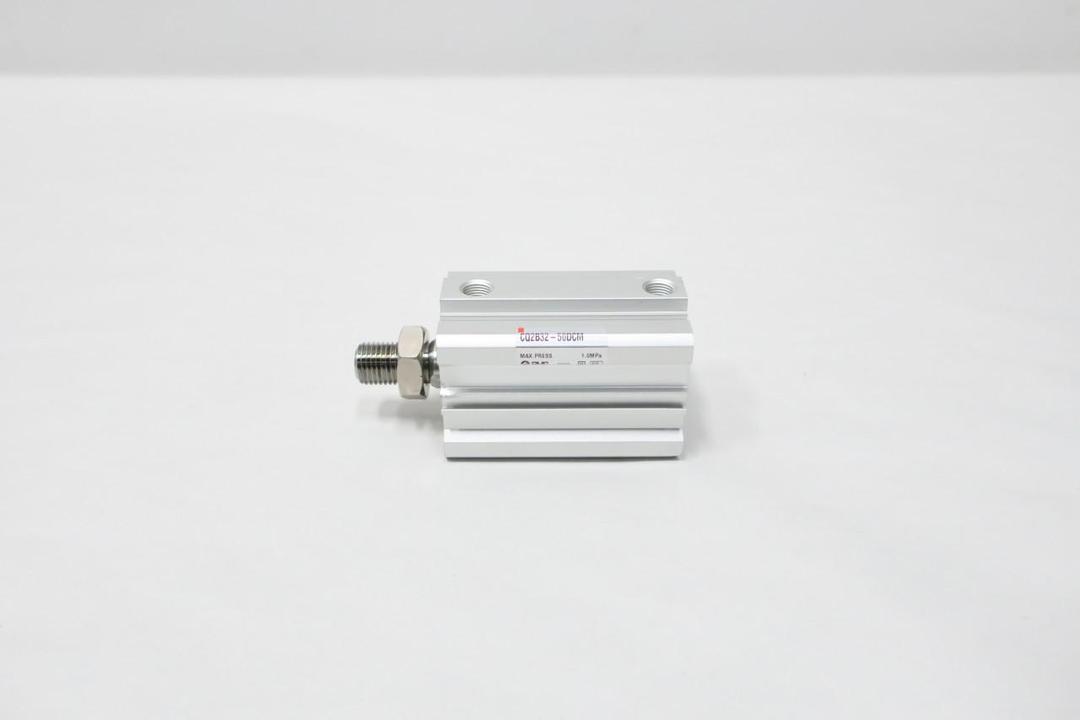 SMC CQ2B32-50DCM DOUBLE ACTING PNEUMATIC CYLINDER 1/2IN 1/8IN NPT 1MPA