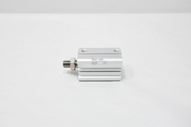 SMC CQ2B32-50DCM DOUBLE ACTING PNEUMATIC CYLINDER 1/2IN 1/8IN NPT 1MPA