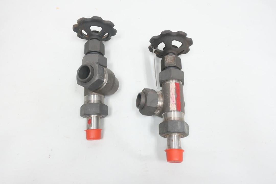 SET OF 2 DANIEL 2T MANUAL LIQUID LEVEL GAGE VALVE 3/4IN